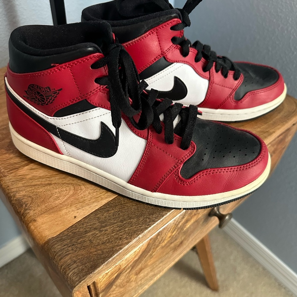 Nike Air Jordan 1 Mid Chicago Red, Black, and White High-Top Sneakers